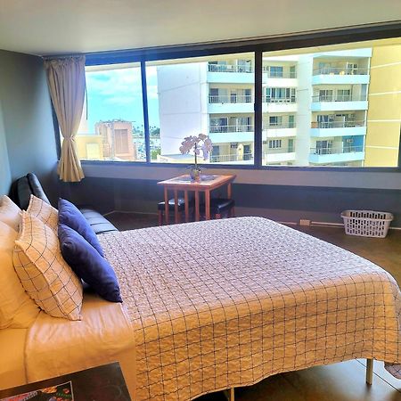 Waikiki Studio Steps To Beach-Mall Free Parking-Wifi Honolulu Exterior photo